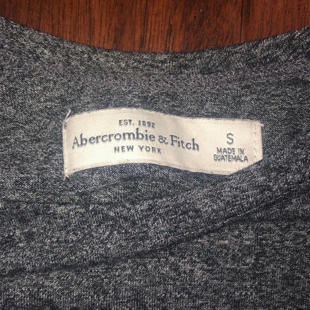 A&F Grey Flowy Tank - Picture 2 of 2